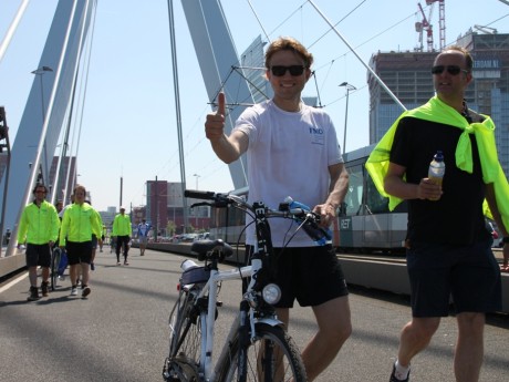 Crossing the famous bridge Crossing the famous bridge