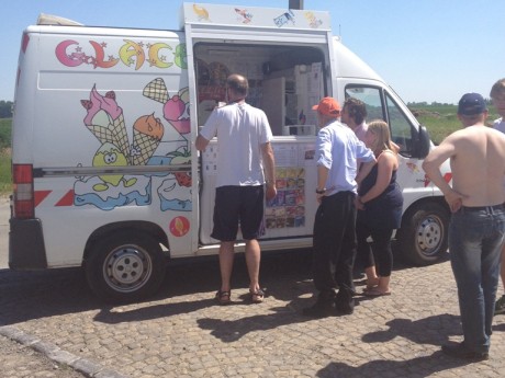 Ice cream time! Ice cream time!